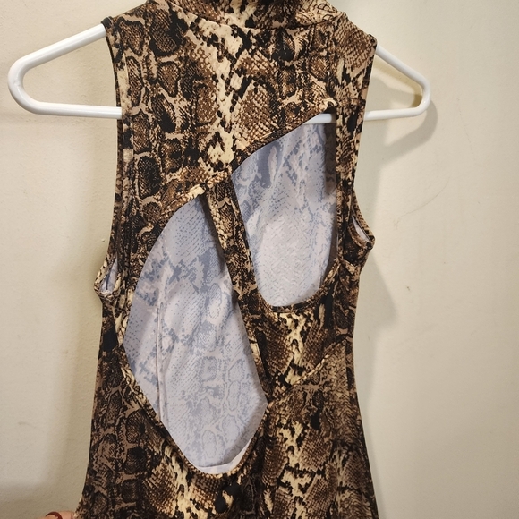 Blank Nation Animal Print backless sleeveless mini dress size S - Picture 3 of 10